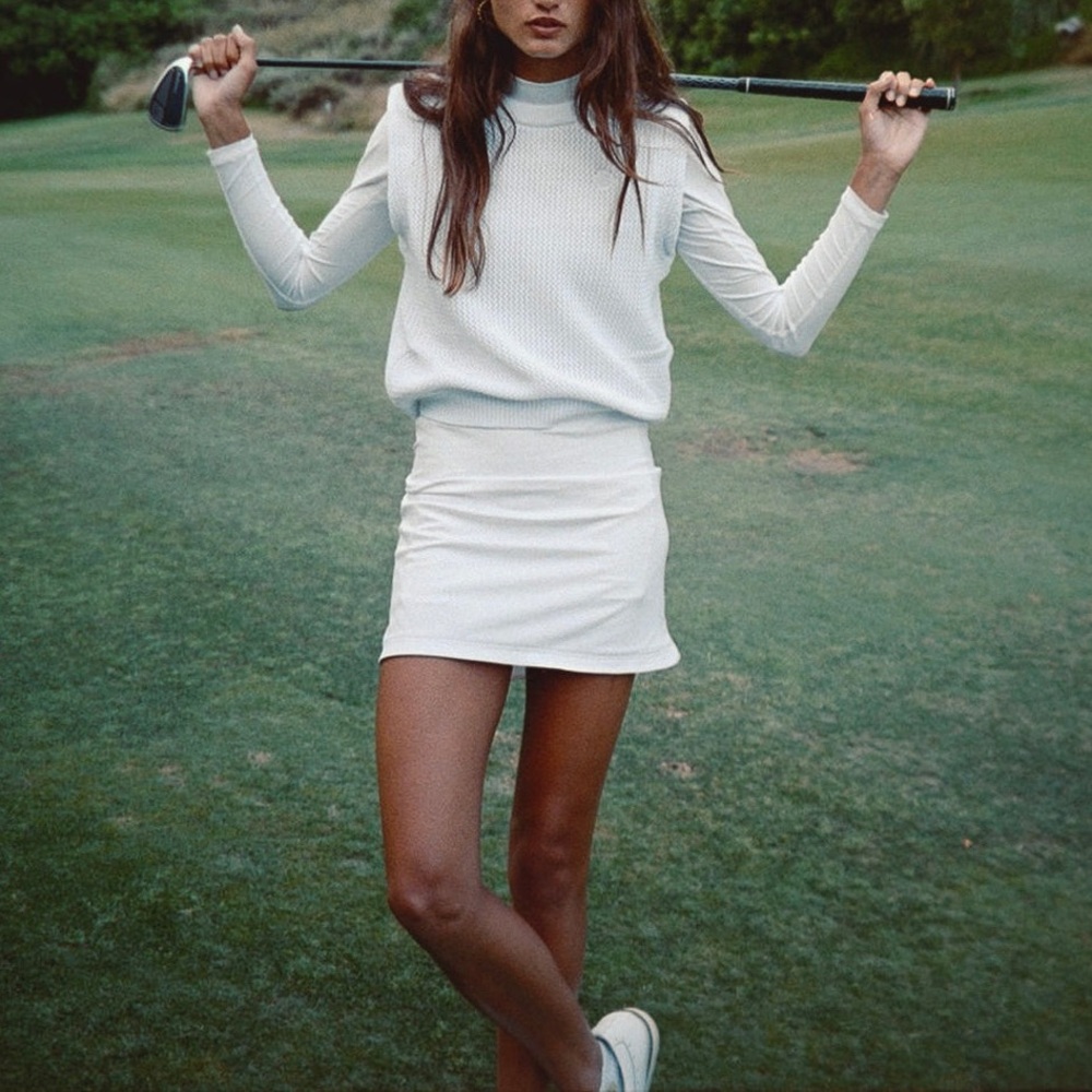 LADY HAGEN  GOLF / SPORT SKORT - SIZE MEDIUM - OFF WHITE - LINED